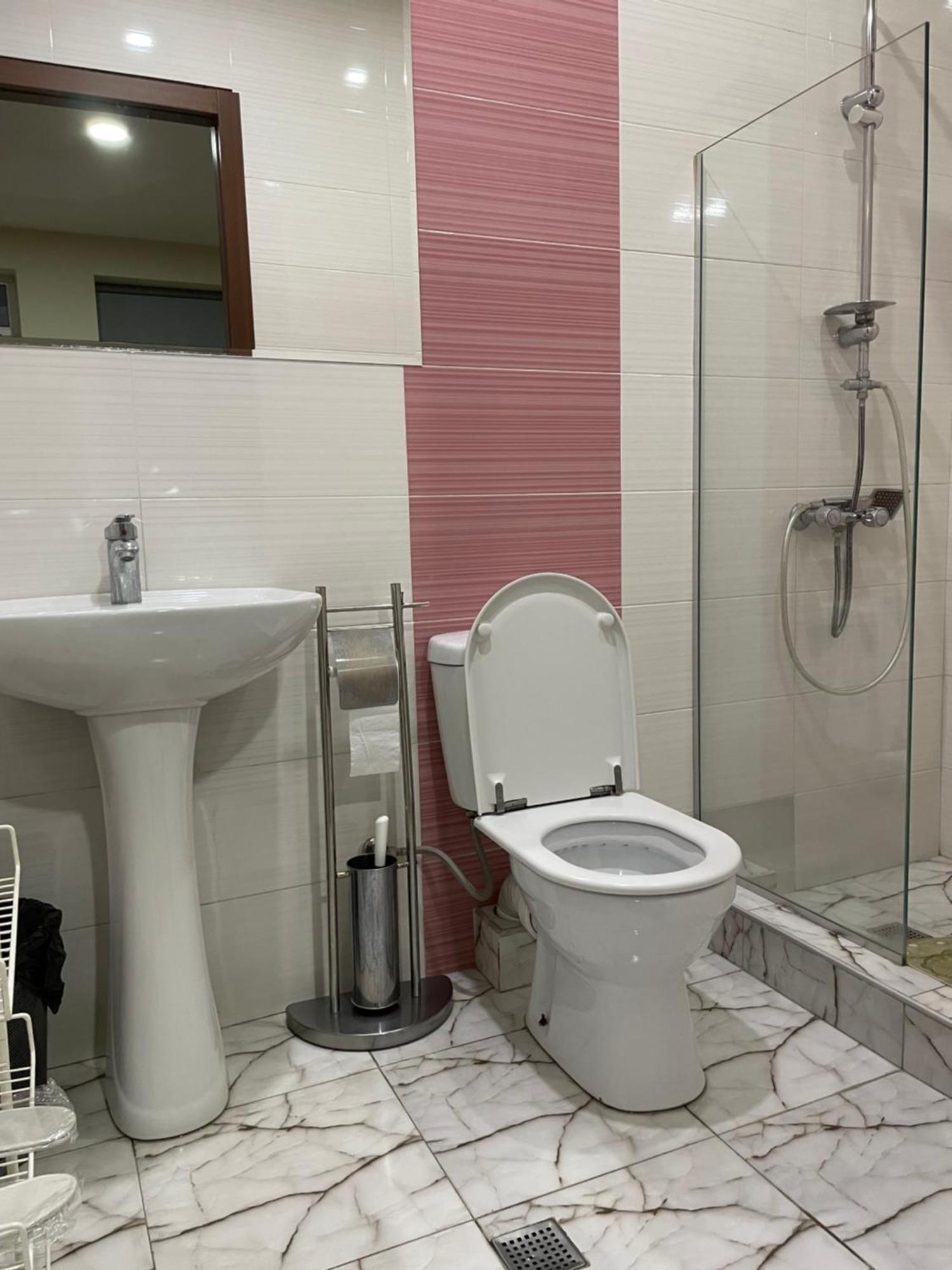 New Hotel Тбілісі Екстер'єр фото