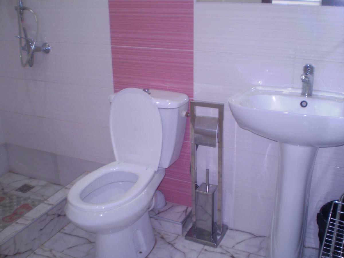 New Hotel Тбілісі Екстер'єр фото